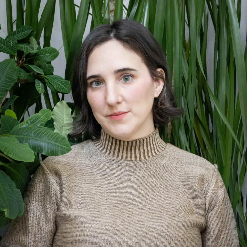 Portrait of Winnie Gier